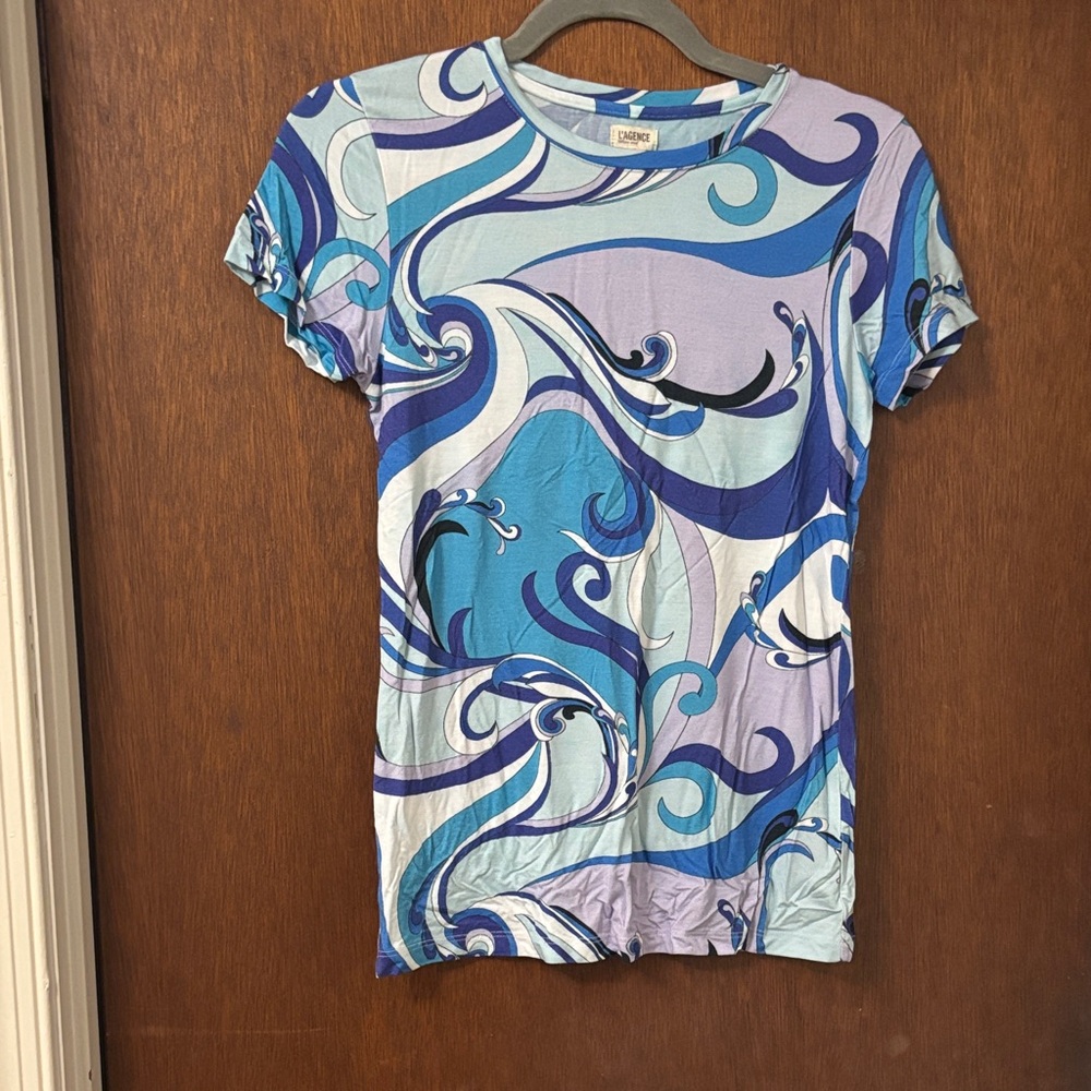 L'AGENCE Blue, Lavender & White Swirl Short Sleeve Tee